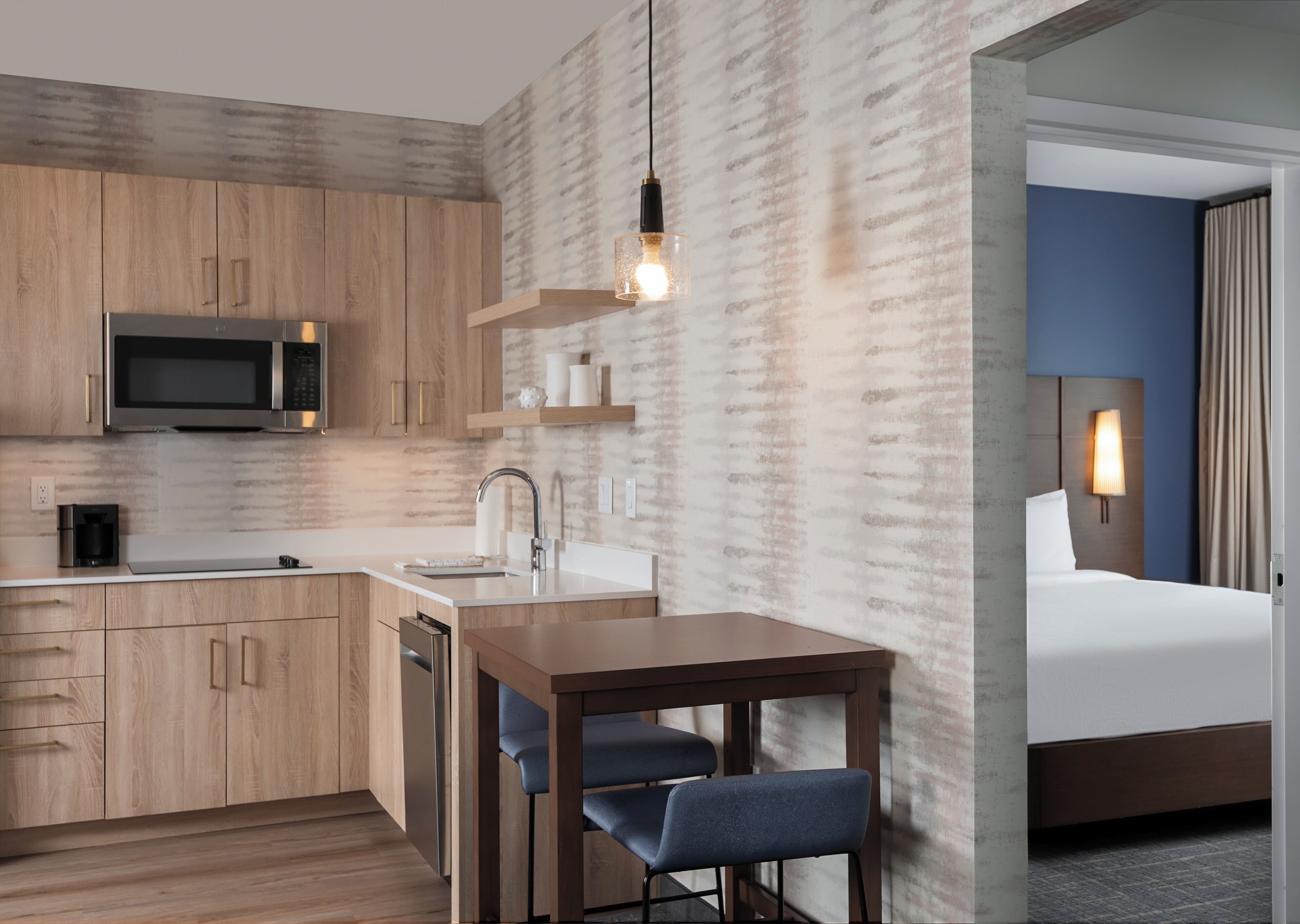 Suite studio, 1 très grand lit et 1 canapé-lit | Bureau, espace de travail pour ordinateurs portables