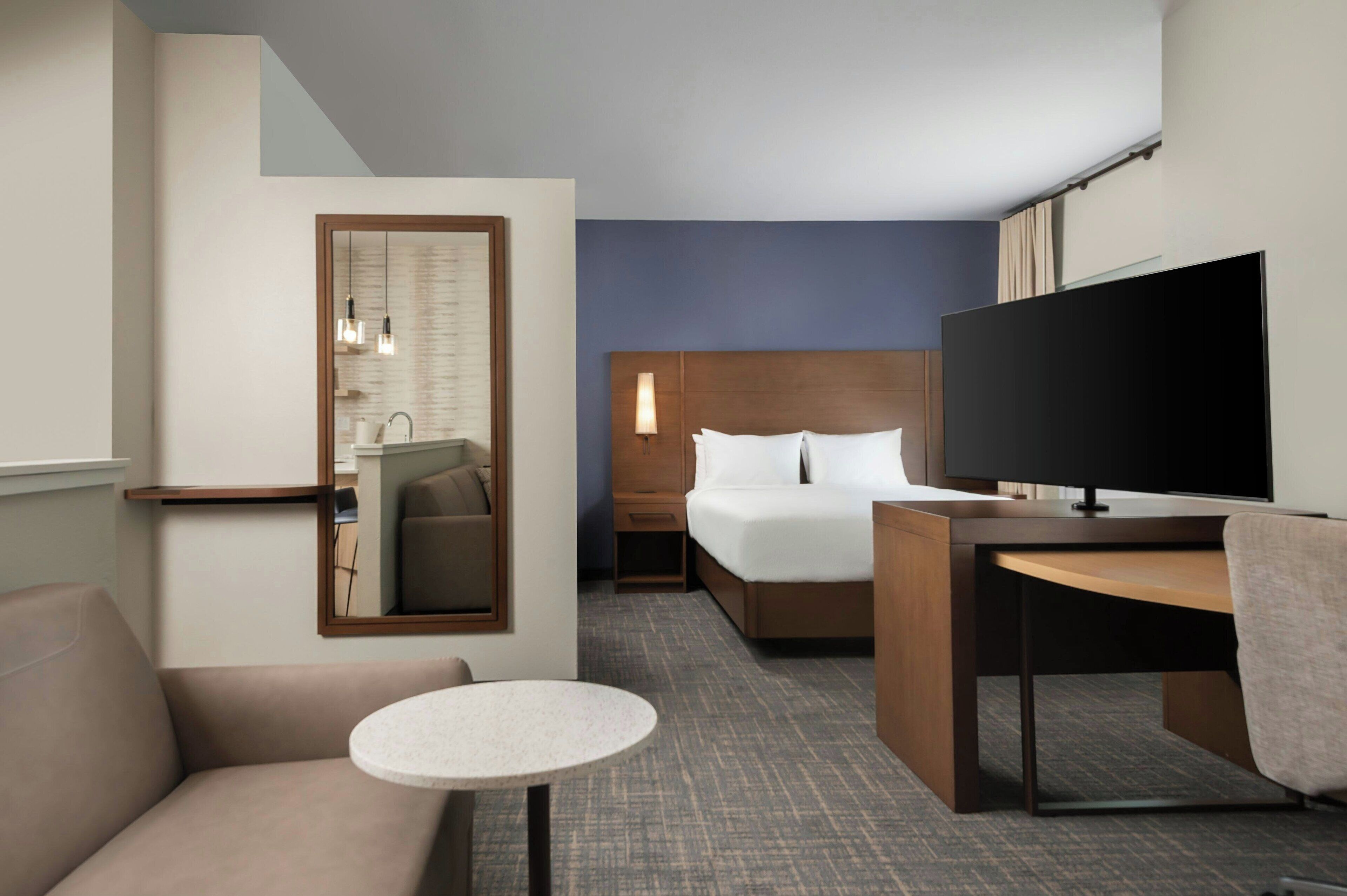 Stúdió lakosztály, 1 king (extra méretű) franciaágy és egy kinyitható kanapé