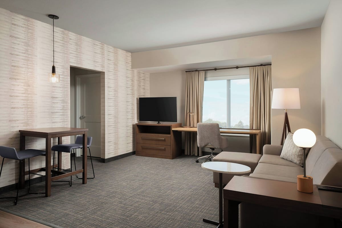 Suite, 1 slaapkamer | Woonkamer