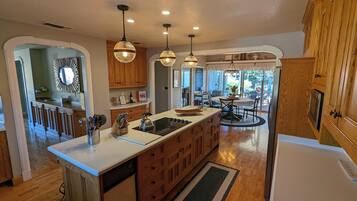 House, Berbilang Katil, Patio, Garden View (La Maison du Vin) | Dapur peribadi