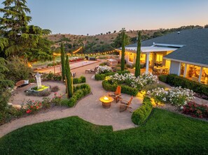 Property grounds - La Maison du Vin (Paso Robles)