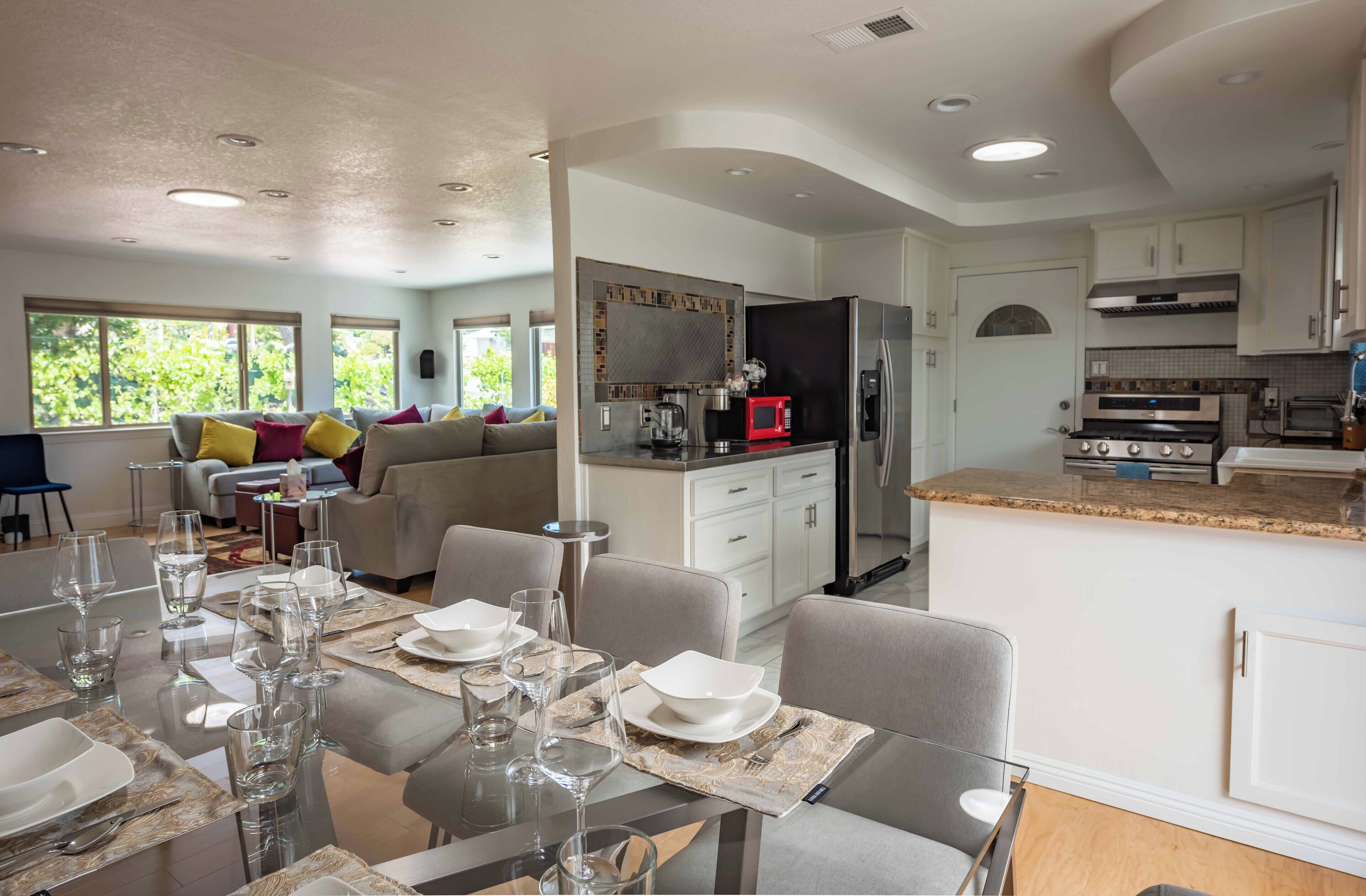 House, Multiple Beds, Patio, Garden View (Hawley Days) | Dining