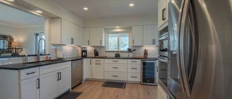 House, Multiple Beds, Fireplace, Garden View (Hidden Acre Vineyard) | Private kitchen | Coffee/tea maker