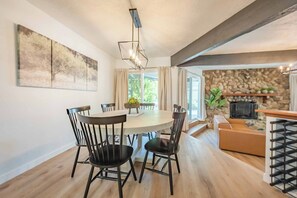 House, Multiple Beds, Hot Tub, Garden View (Olive Ranch House) | Dining
