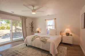 4 habitaciones, decoración personalizada y muebles diferentes