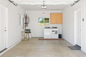 House, Multiple Beds, Patio, Garden View (Mira Vista Guest House) | Interior