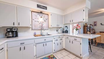 House, Multiple Beds, Pool Access, Pool View | Private kitchen | Coffee/tea maker