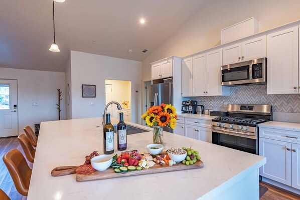 House, Multiple Beds, Patio, Garden View (Blue Moon Escape) | Private kitchen | Coffee/tea maker