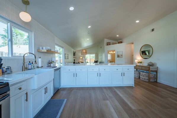 House, Multiple Beds, Patio, Garden View (Wine Country Respite) | Private kitchen | Coffee/tea maker - Wine Country Respite (Templeton)