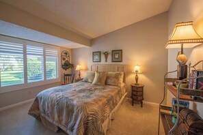 2 bedrooms, individually decorated, individually furnished - The Fairways (Nipomo)