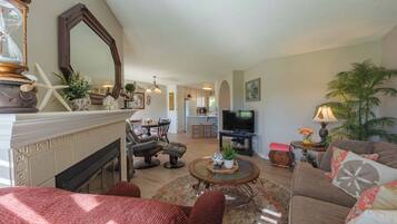 Condo, Multiple Beds, Patio, Golf View (The Fairways) | Living area | Fireplace