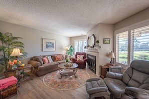 Condo, Multiple Beds, Patio, Golf View (The Fairways) | Living area | Fireplace