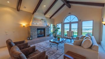 Huis, Meerdere bedden, bubbelbad, uitzicht op zwembad (Paso Palacio) | Woonruimte