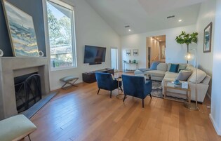 Casa, várias camas, banheira de imersão, vista para o jardim (Casa del Lago) | Área de estar | Lareira