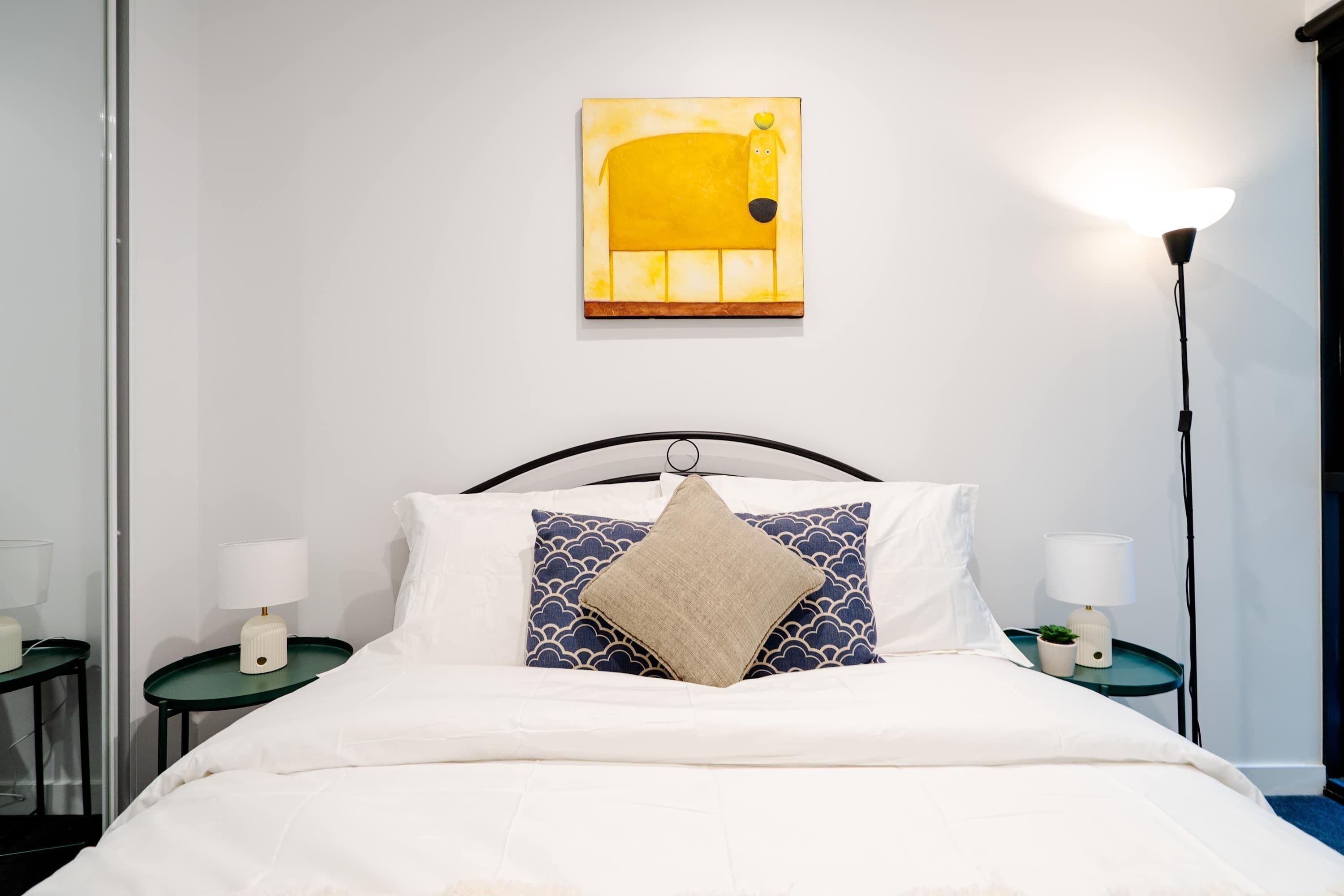 2 bedrooms, iron/ironing board, WiFi, bed sheets