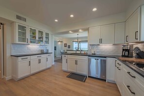 House, Multiple Beds, Pool Access, Garden View (Hidden Acre Vineyard Estate) | Private kitchen | Coffee/tea maker