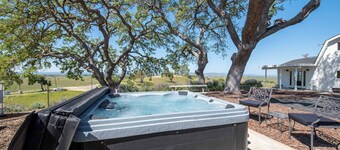 Hidden Acre Vineyard Estate