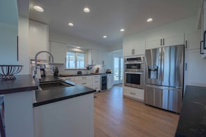 Maison, plusieurs lits, accès piscine, vue jardin (Hidden Acre Vineyard Estate) | Cuisine privée