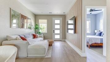 4 chambres, fer et planche à repasser, Wi-Fi gratuit, draps fournis