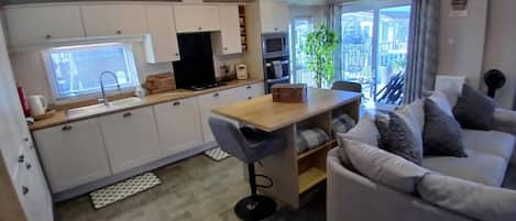 Smart-TV, Kamin, Computerbildschirme