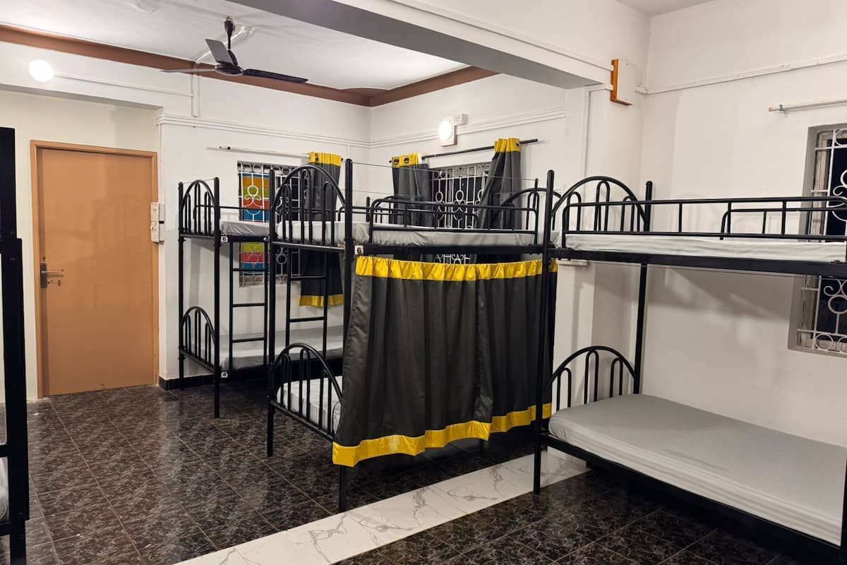 Private Dorm | Free WiFi
