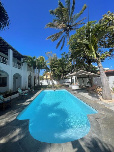 Salvador, 2-bedroom apartment just a few minutes' walk from Blue Bay lagoon