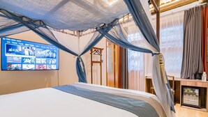 Hypo-allergenic bedding, minibar, desk, laptop workspace - Peking quadrangle Hotel  (Beijing)
