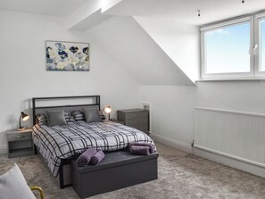 Double bedroom | Ocean Breeze, Heysham near Morecambe - Spacious, stylish coastal duplex with sea-view decking and balcony. (Heysham near Morecambe)