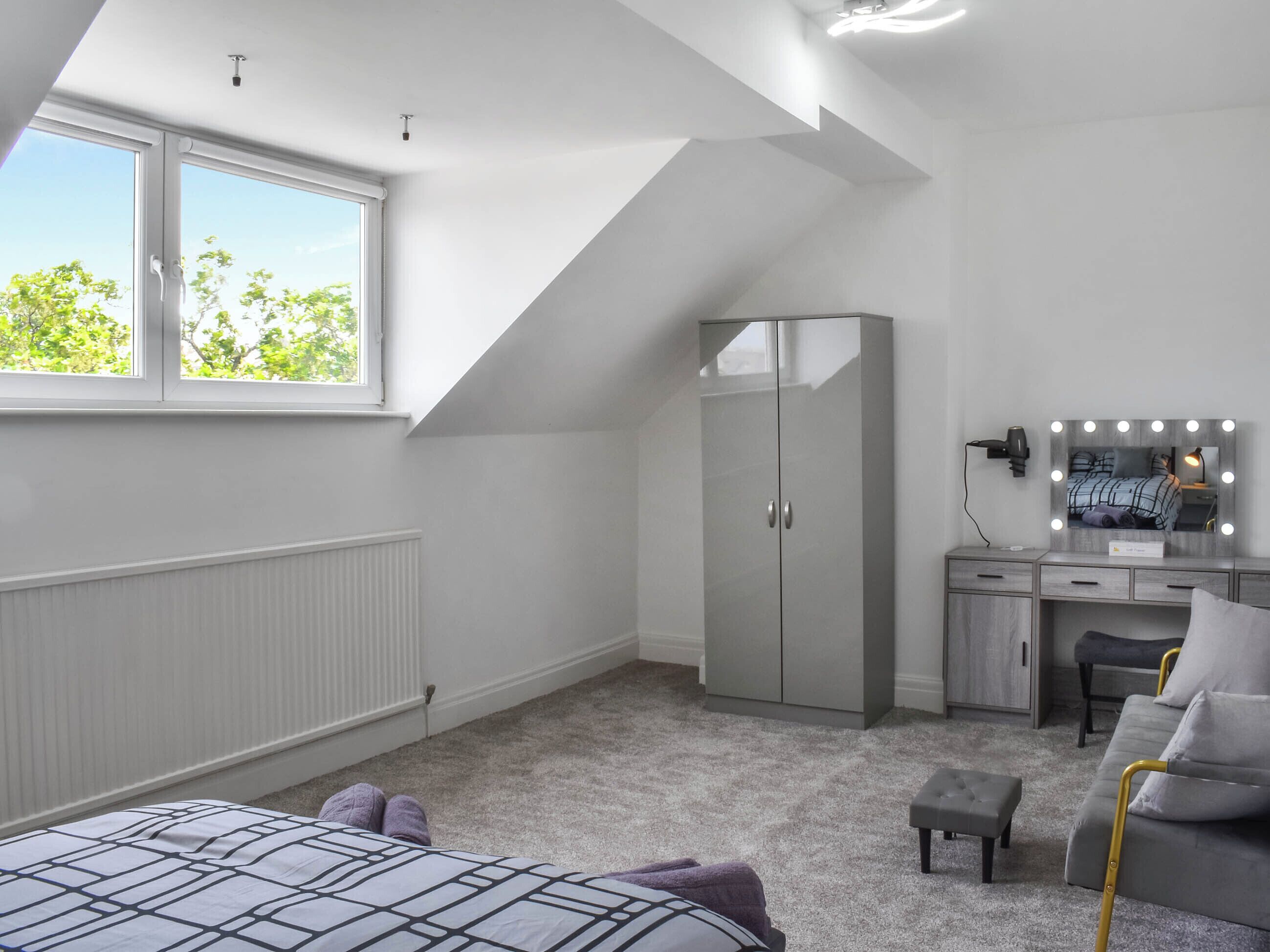 3 bedrooms, WiFi (free)
