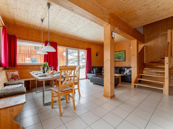 Dining - Beautiful chalet with sauna and panoramic views (Hohentauern)