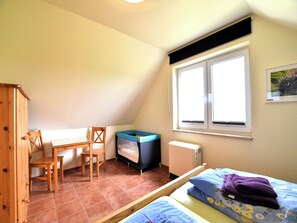 3 bedrooms, internet