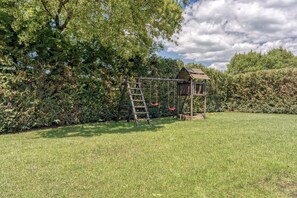 Family Villa, Multiple Bedrooms (Villa Milo Mali Vareski with Pool) | Children's area