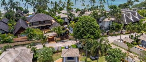 المنشأة من الخارج