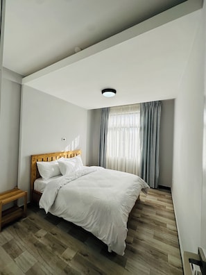 2 bedrooms, iron/ironing board, WiFi, bed sheets