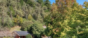 Delany Retreat, Bright