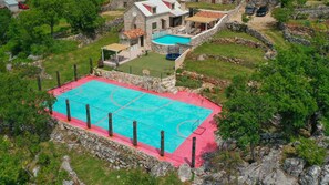 Sport court