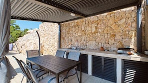 Outdoor dining - Villa Vissum with pool&sea view by Villas Guide (Lukovo)