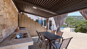 Outdoor dining - Villa Vissum with pool&sea view by Villas Guide (Lukovo)