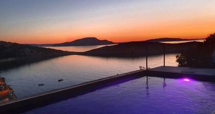 Villa Vissum with pool&sea view by Villas Guide