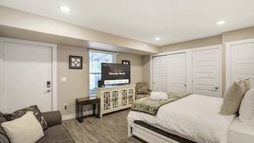 1 bedroom, iron/ironing board, travel crib, WiFi