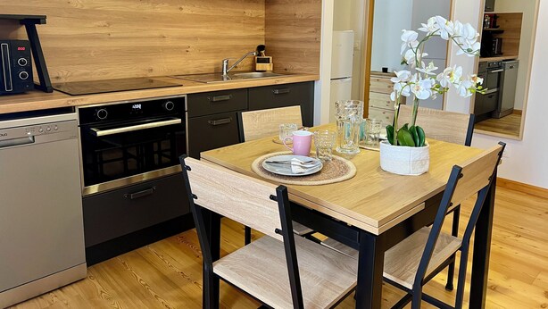 Coffee/tea maker, fridge, microwave, oven - Villa Anita -town center -private parking- wifi. (Barcelonnette)