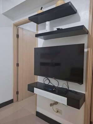 Standard Double Room, 2 Bedrooms | Soundproofing, iron/ironing board, free WiFi - Sea Residences (Pasay)