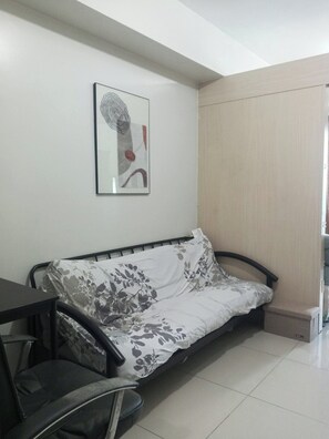 Standard Room, 1 Bedroom, City View | Living area | Flat-screen TV - Sea Residences (Pasay)