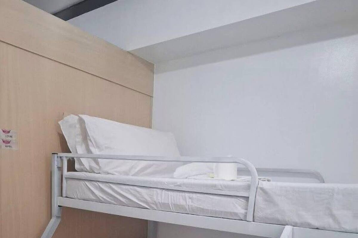 Dobbeltrom – standard, 2 soverom | Lydisolert, strykejern/-brett og wi-fi (inkludert)