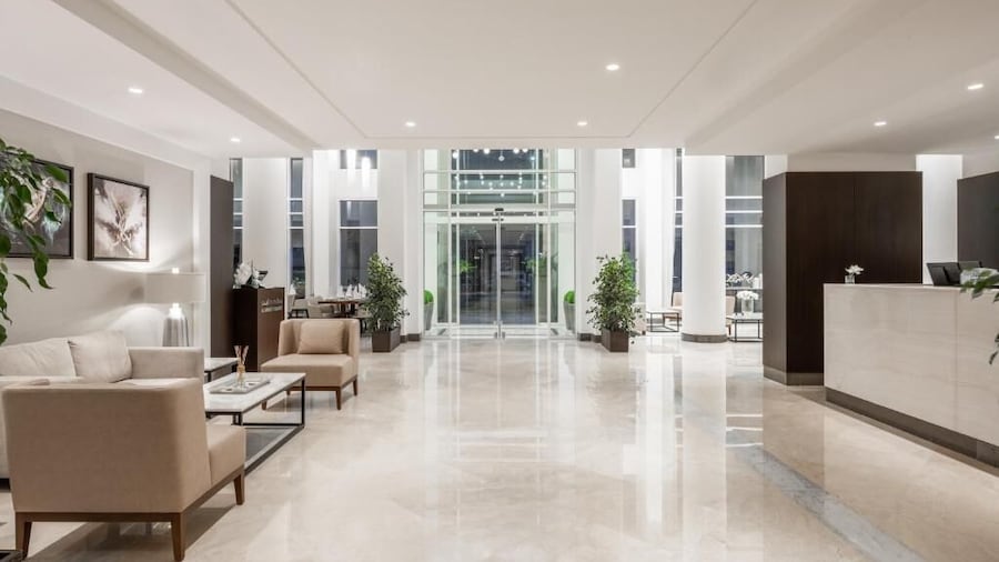 Landmark Hotel & Suites