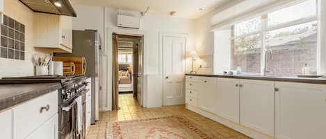 Fridge, microwave, oven, toaster