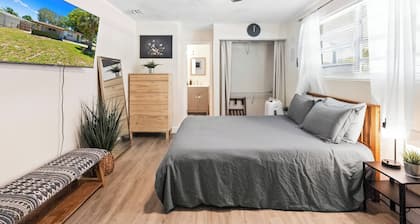 New Listing! Chic Queen Suite Near Beach & Dining