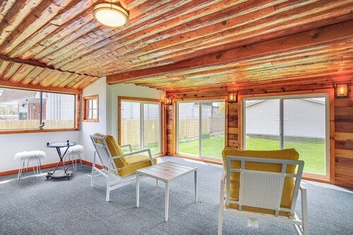 1 Mi to Shore: Lake Michigan Retreat w/ Game Room!