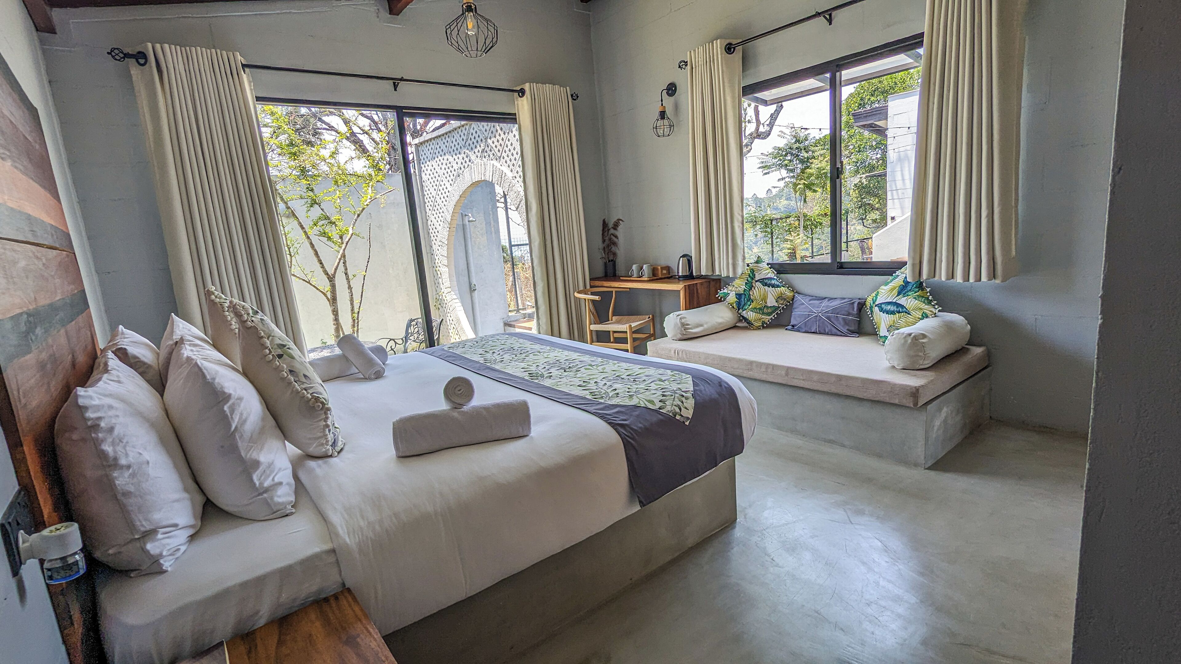 5 quartos, Wi-Fi, roupa de cama