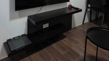 Standard Room, 1 Bedroom | Living area